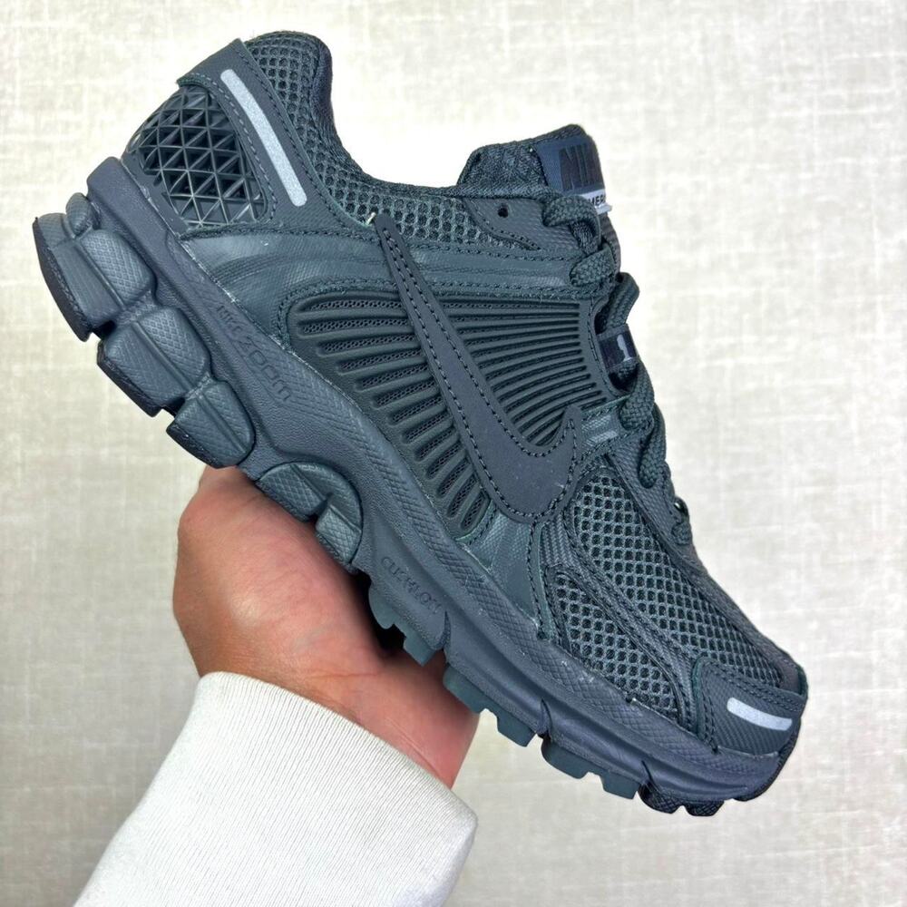 📞 2019 Nike Vomero 5 “Anthracite” 5.5W